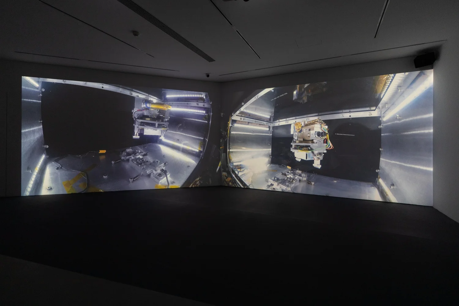Living Distance installation
